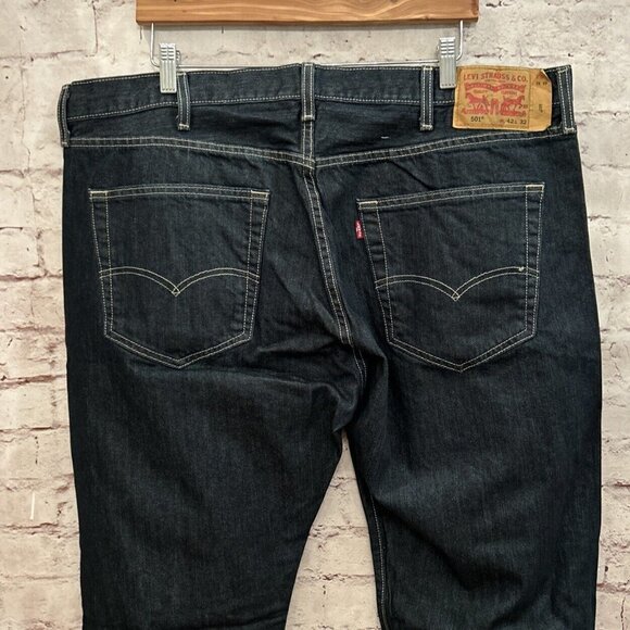 Levis 501 Original Fit Jeans Straight Leg Button Fly 100% Cotton Dark Wash 42x32 - Picture 3 of 4